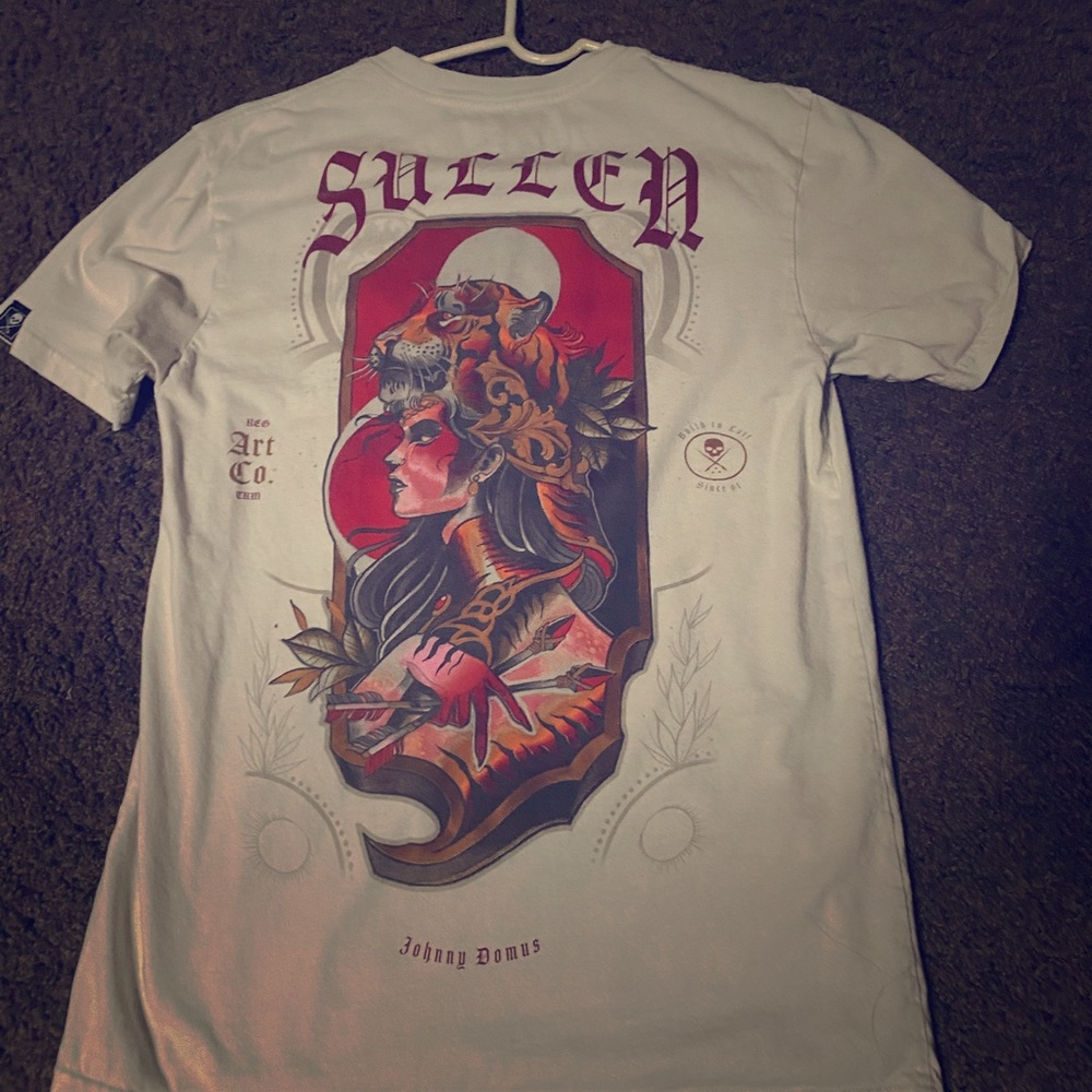 White sullen t-shirt